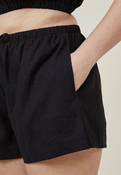 Cotton On - Curve haven short - black