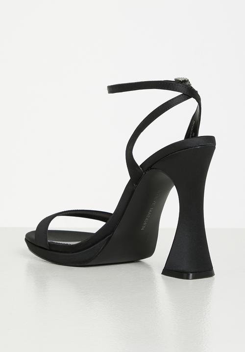 Steve Madden - Nikita block heel - black satin