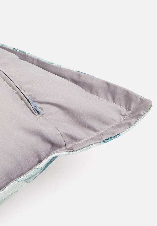 Grey Gardens - Olive keeper cushion cover - multi