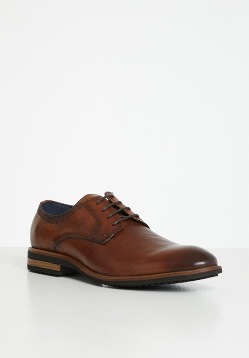 Steve Madden - Arthur - tan leather