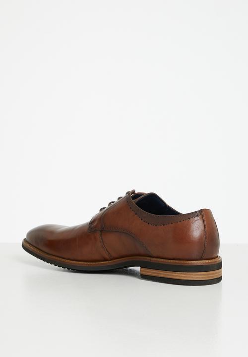 Steve Madden - Arthur - tan leather