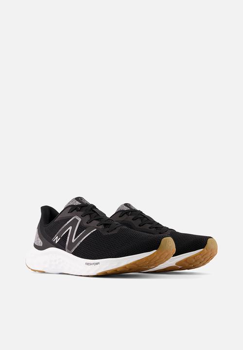 New Balance  - Fresh foam arishi v4 - black