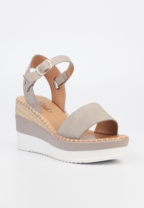 Miss Black - Wild4 wedge heel - grey