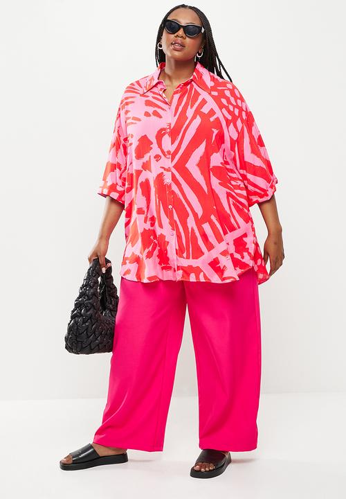 Me&B - Plus digital printed oversized shirt - pink animal patch