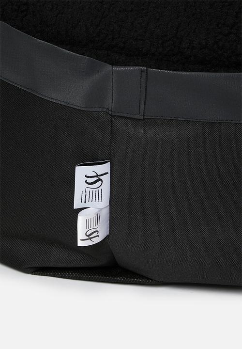 Sixth Floor - Muffin pet bed-black