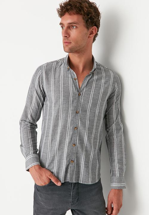 Trendyol - Drew slim fit vert stripe shirt - grey