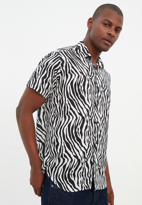 Trendyol - Zebra print regular fit shirt - black