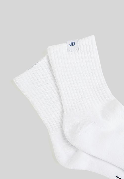 Jonathan D - Men's 2 pack branded quarter crew sox - white