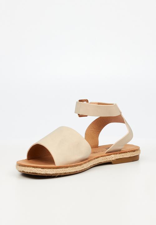 Butterfly Feet - Celia 2 ankle tie sandal - beige