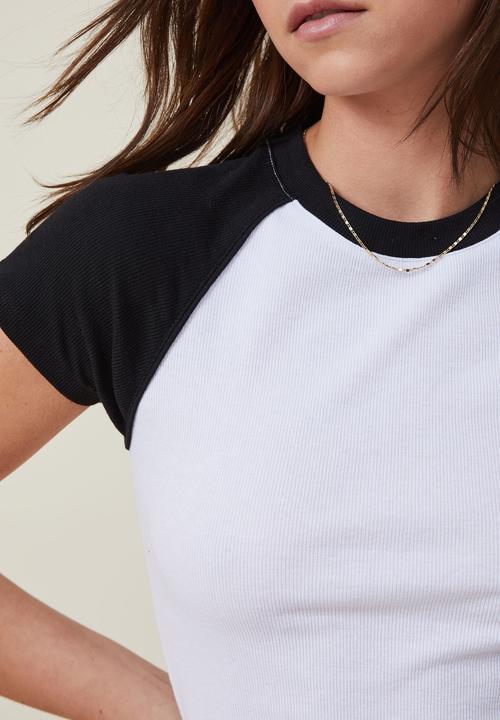Cotton On - Alana raglan short sleeve tee - white & black