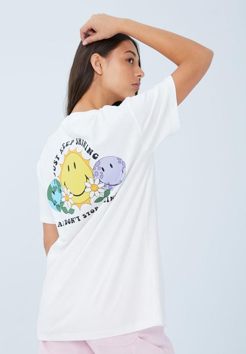Cotton On - Boyfriend fit graphic tee - lcn sm smiley keep shining/vintage white