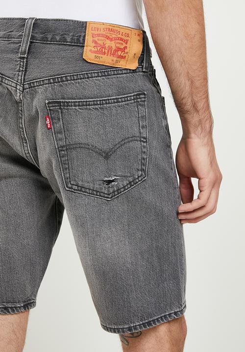 Levi’s® - 501® hemmed short - grey