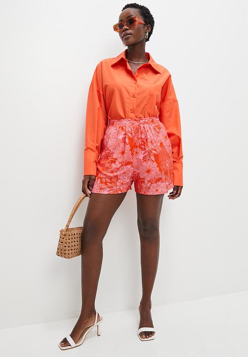 Superbalist - Printed pull on shorts - red based floral