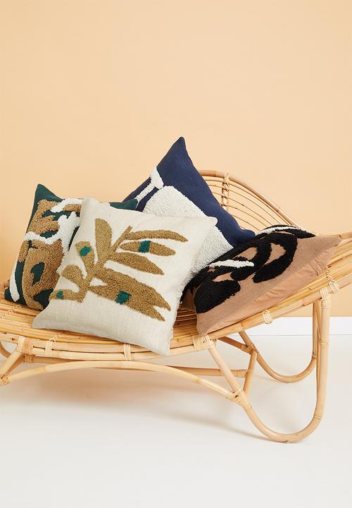 Superbalist - Lulama Wolf tufted cushion cover - Ba pele