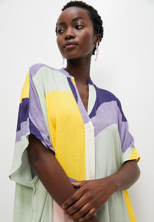 VELVET - Mandarin collar kaftan dress - abstract