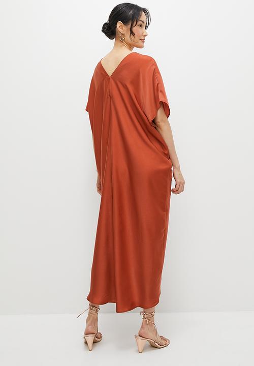 MILLA - Satin kaftan - baked clay