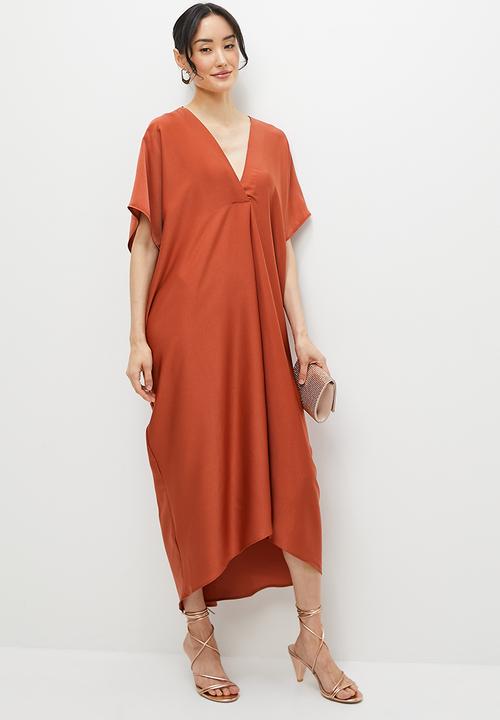 MILLA - Satin kaftan - baked clay