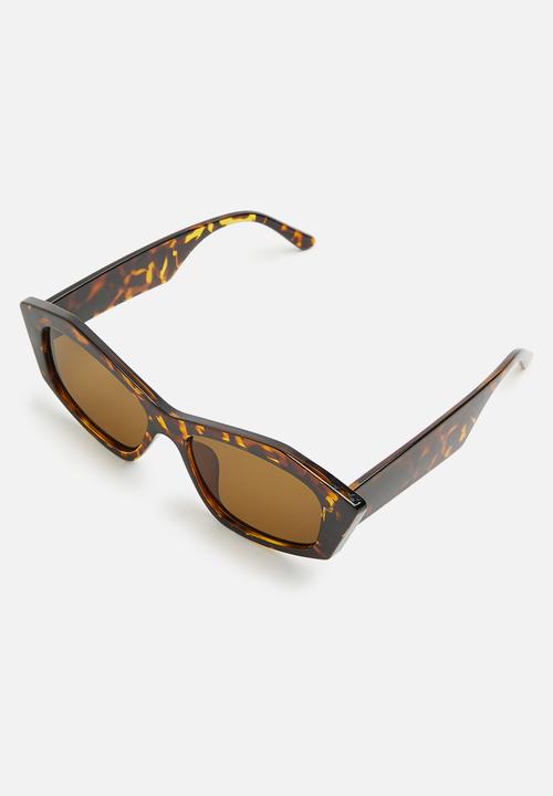 Superbalist - Sabrina cateye sunglasses - brown