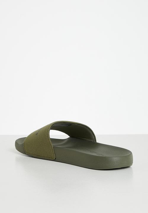 Calvin Klein - Slide monogram - burned olive