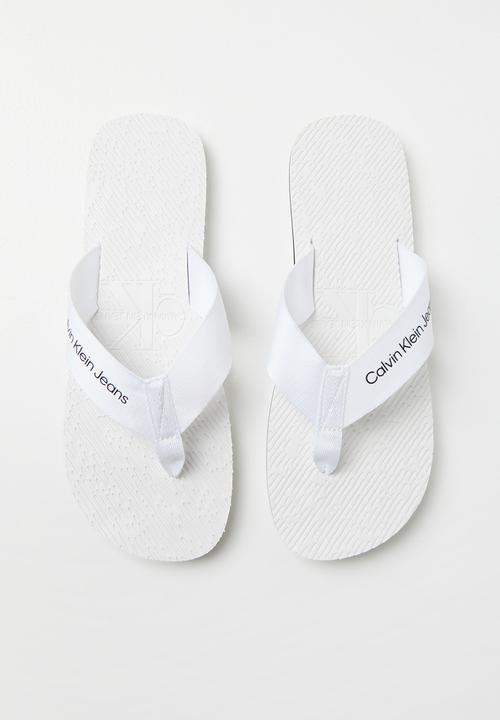 Calvin Klein - Institutional bold logo - bright white