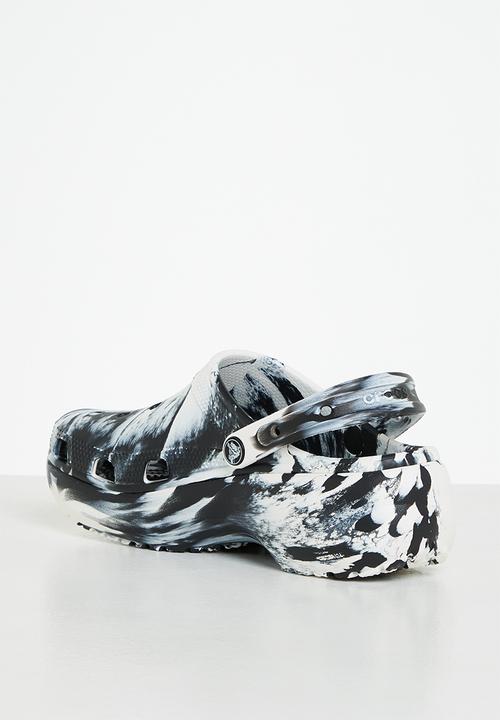 Crocs - Classic platform marbled clog w - black / white