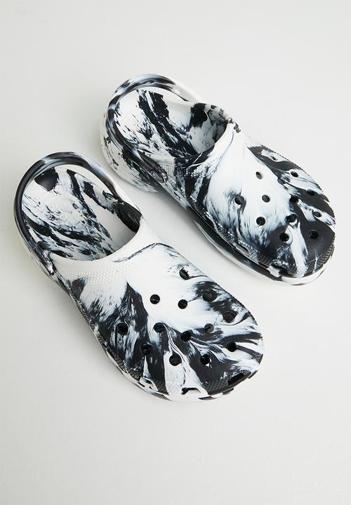 Crocs - Classic platform marbled clog w - black / white