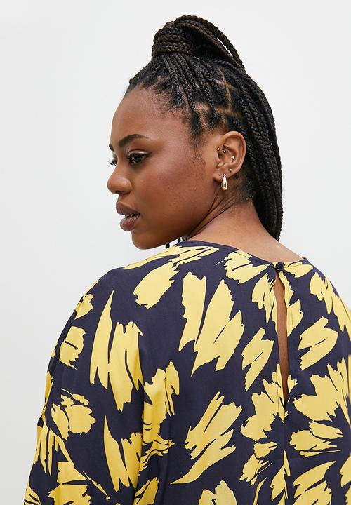 Superbalist - Printed basic woven blouse - yelllow mono leaf
