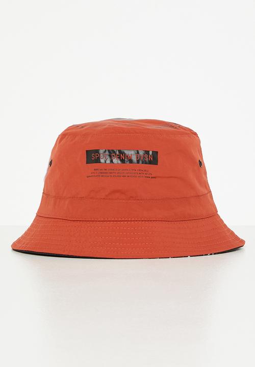 S.P.C.C - Stokes reversible bucket hat - black & orange