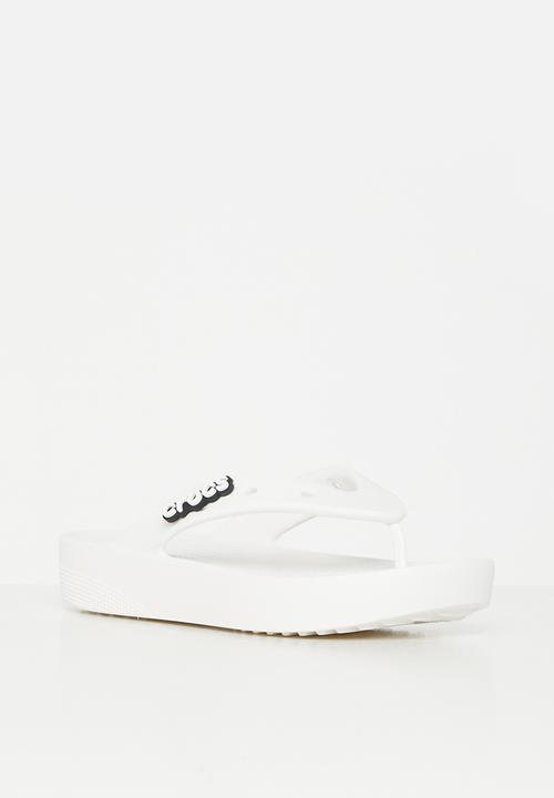 Crocs - Classic platform flip w - white