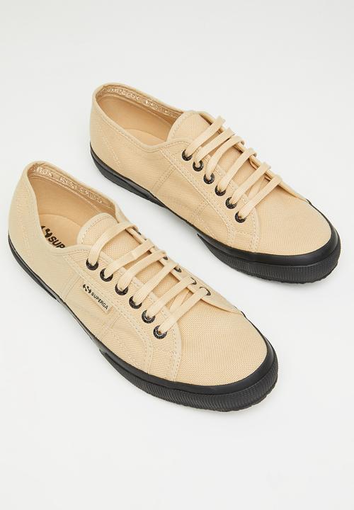 SUPERGA - 2750 Cotu classic - alr almond buff & black trim