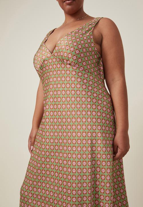 Cotton On - Curve amalfi v-neck midi dress - matilda floral geo