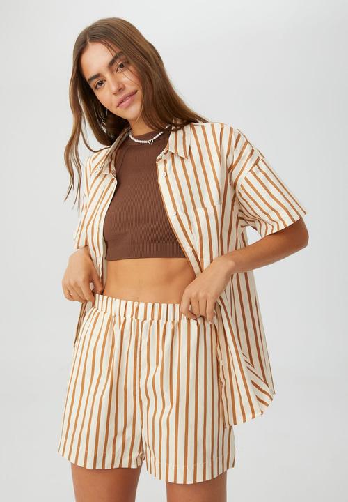 Cotton On - Sorrento short - bronzed camel stripe