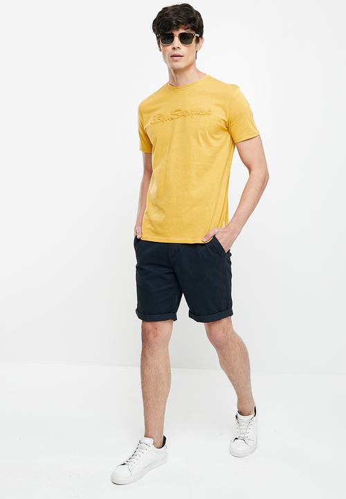 Ben Sherman - Script chq emboss 1 up tee - dijon