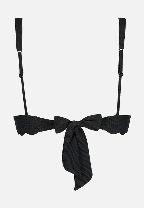 Hunkemoller - Scallop ha triangle bikini top - black