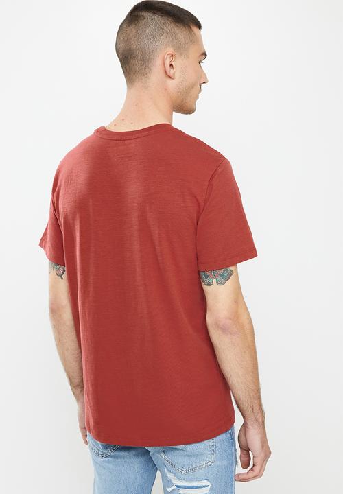 Levi’s® - Ss classic pocket tee - maroon
