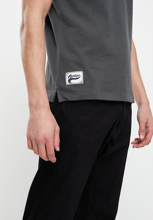 Vertigo - Vertigo embroidered golfer - dark shadow