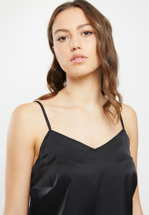 Cotton On - Satin cami and short set - black