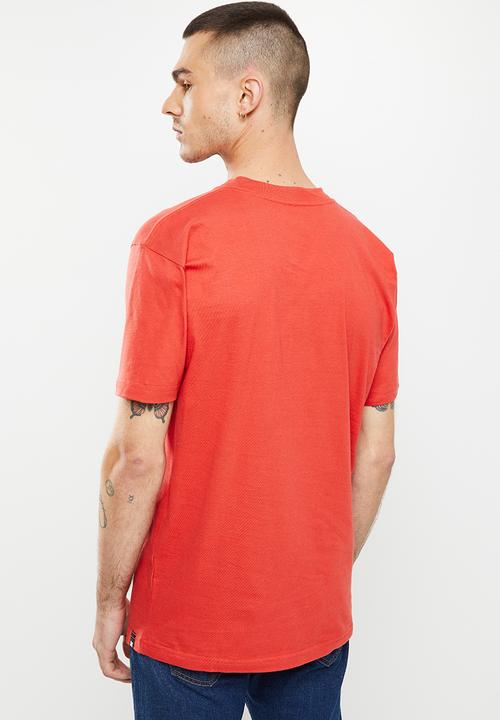 DC - Star bevelled t short sleeve- molten lava