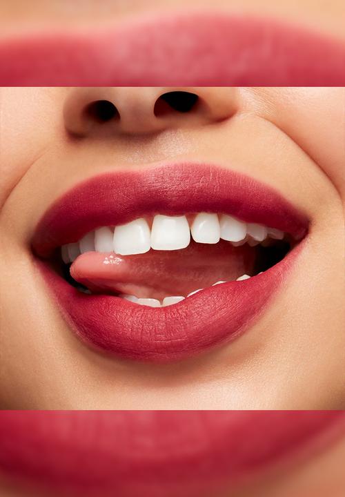 MAC - Bubbles & Bows Powder Kiss Liquid Lipcolour - It's a Tie