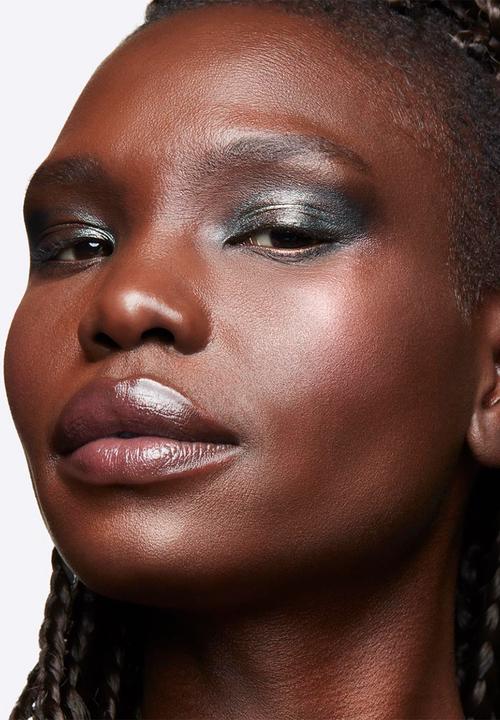MAC - Bubbles & Bows Extra Dimension Skinfinish - Wrapped In Gold