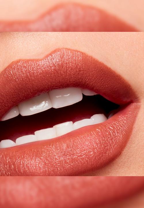 MAC - Powder Kiss Velvet Blur Slim Stick - Spice World