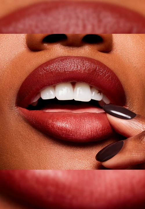 MAC - Powder Kiss Velvet Blur Slim Stick - Nutmeg Ganache