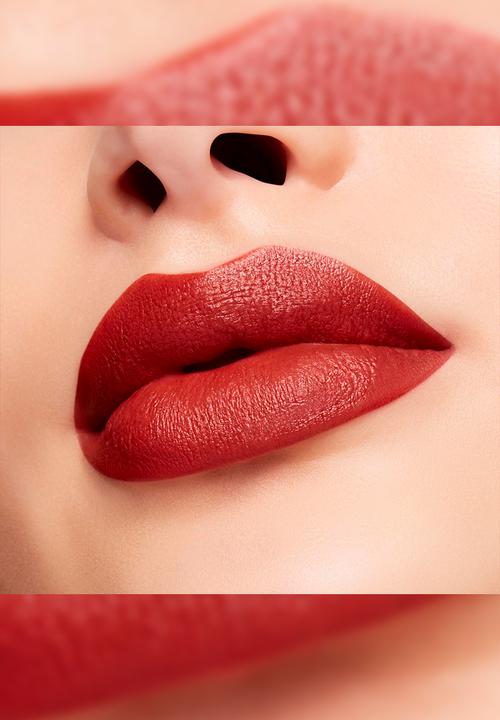MAC - Powder Kiss Velvet Blur Slim Stick - Marrakesh Mere