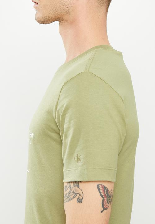 Calvin Klein - Dynamic ck center chest tee - faded olive