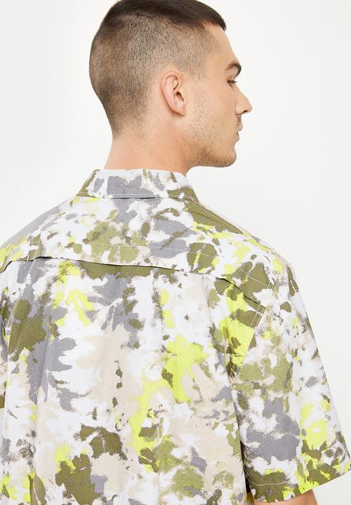 Calvin Klein - Logo aop short sleeve shirt - green