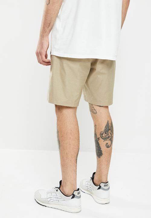 Hurley - Dri breathe 19” walkshorts - khaki