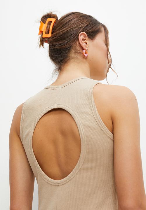 Blake - Mini back cut out - beige
