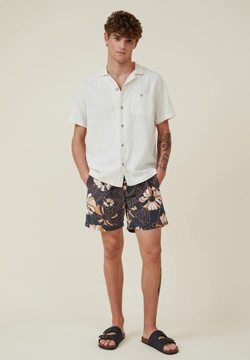 Cotton On - Kahuna short - black daisy