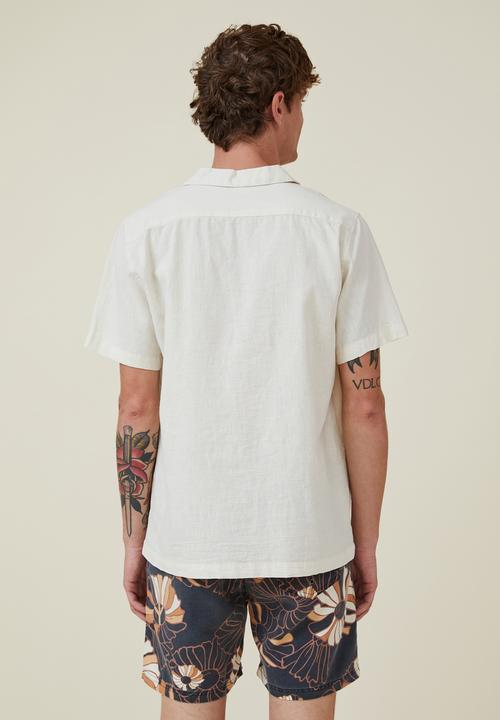 Cotton On - Kahuna short - black daisy