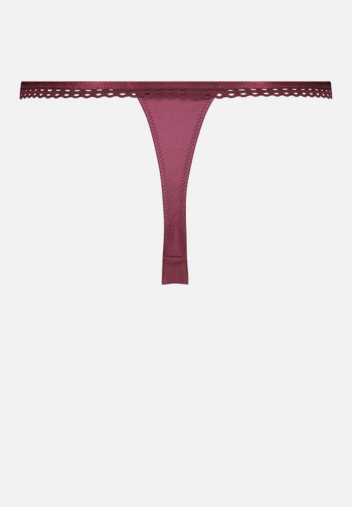 Hunkemoller - Malika string thong - red